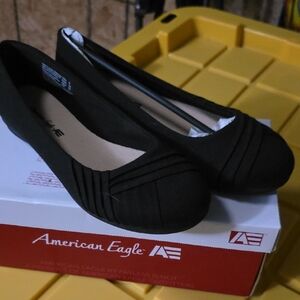 American Eagle Outfitters Women's Black Pleated Flats